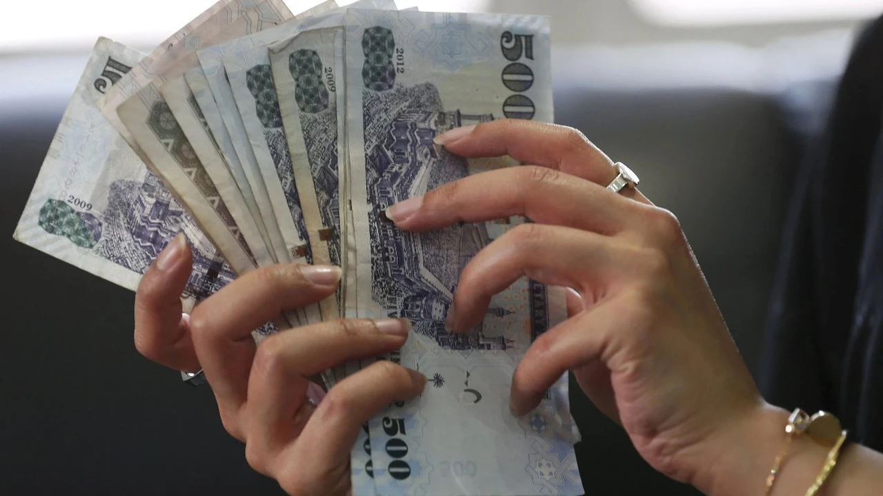 تغيرات في سعر صرف الريال السعودي مقابل الجنيه المصري يوم الأحد